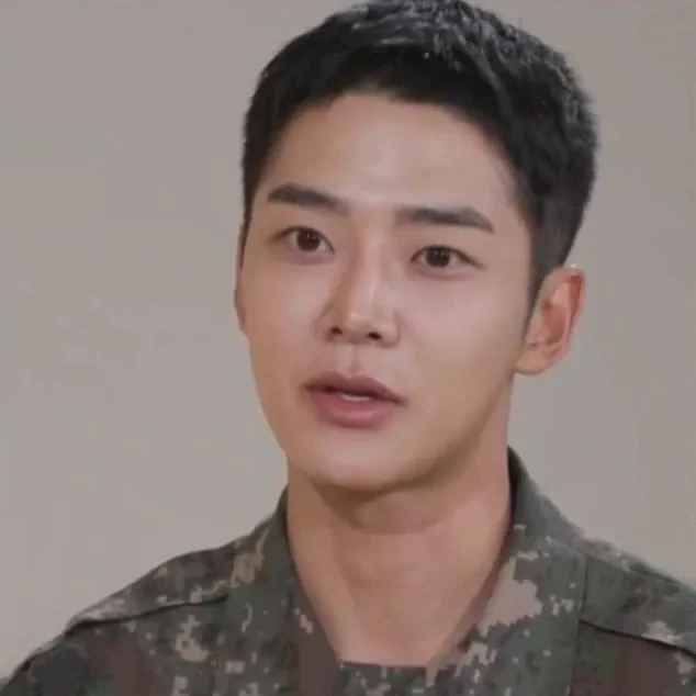 Cuplikan di balik layar dari Rowoon