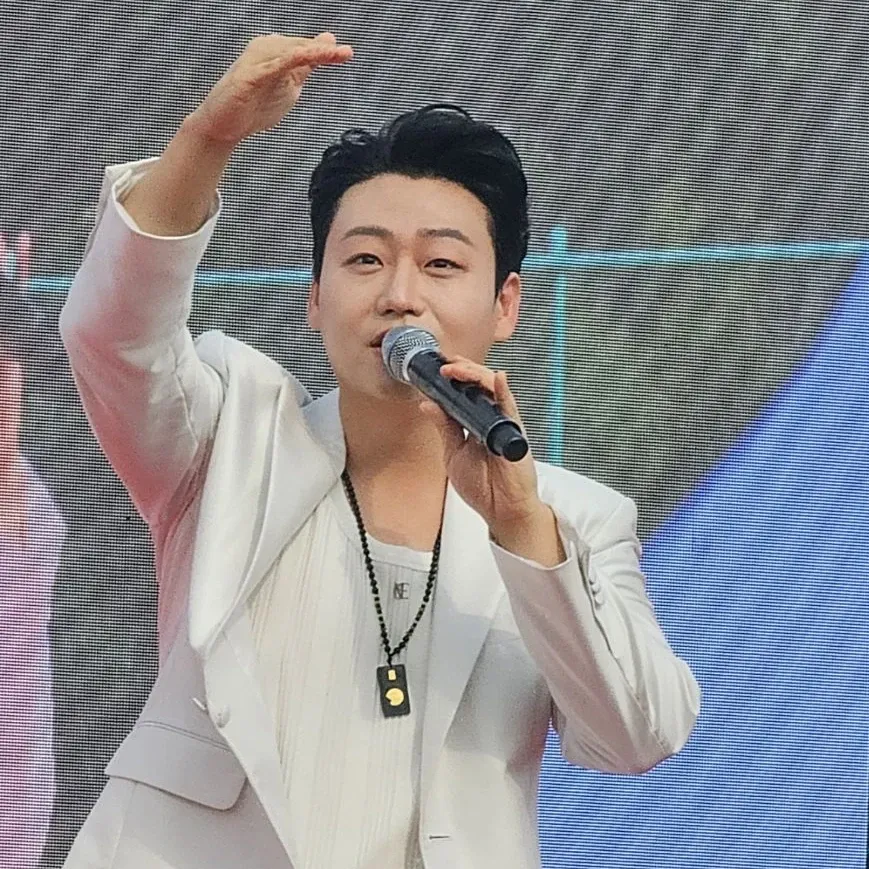 Recent activity shot of Min Soohyun