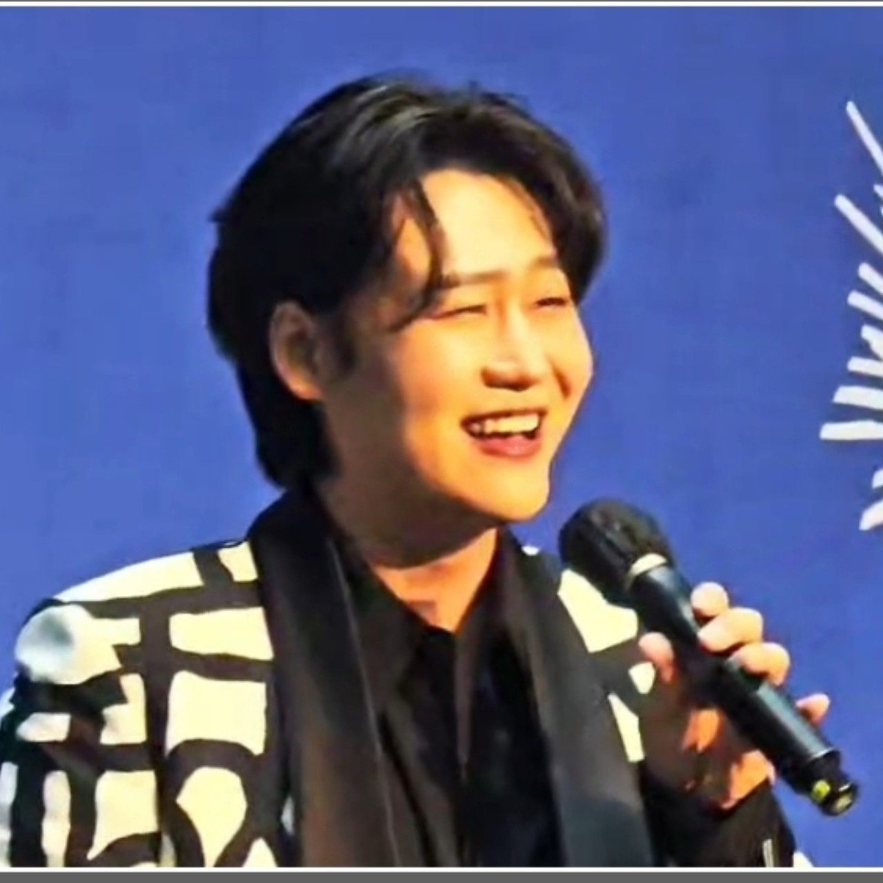 Recent activity shot of Min Soohyun