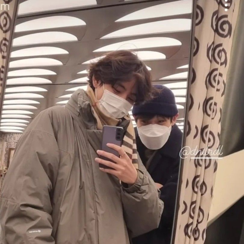 A moment captured by a fan of Choi Wooshik
