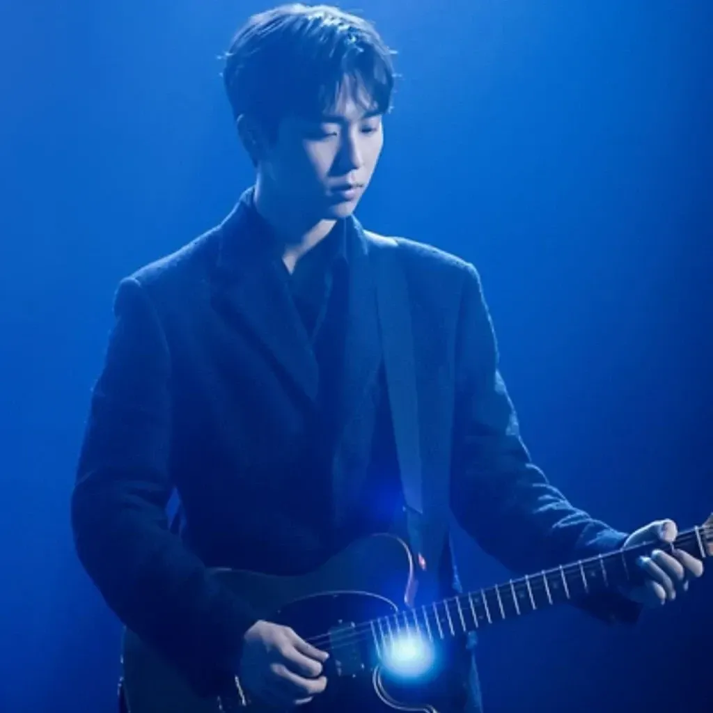 A moment captured by a fan of Lim Youngwoong