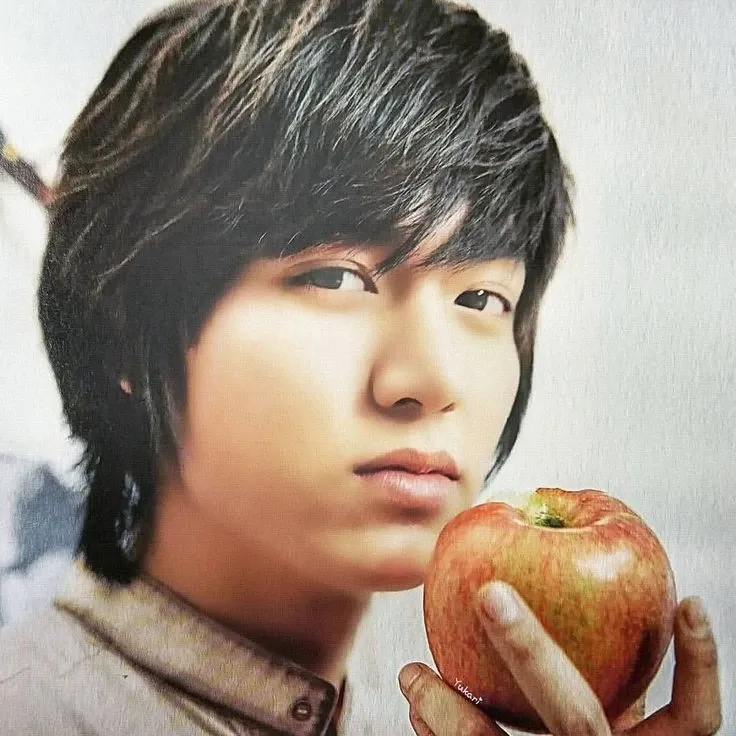 Behind-the-scenes cut of Lee Minho