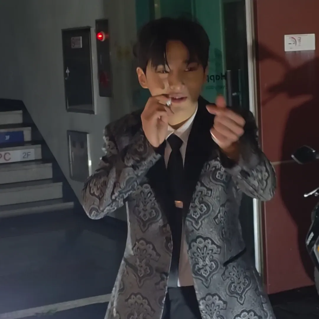 Recent activity shot of Seong Ri