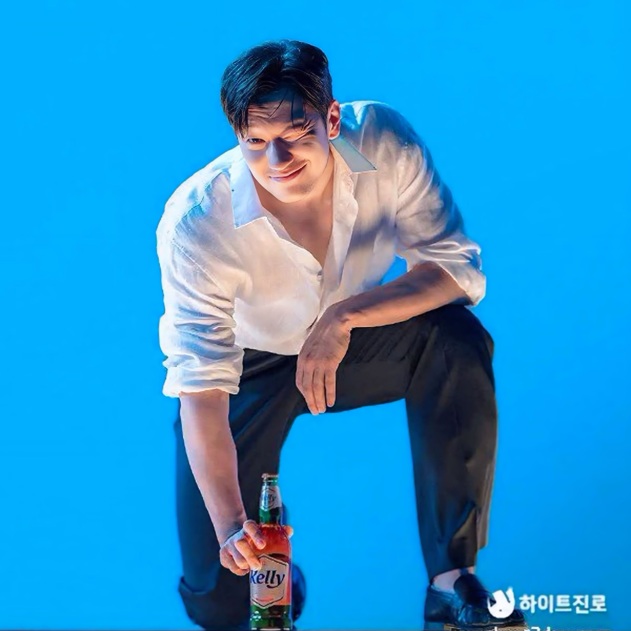 Recent activity shot of Son Seokkoo