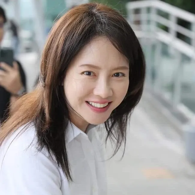 Momen yang diabadikan oleh penggemar Song Jihyo