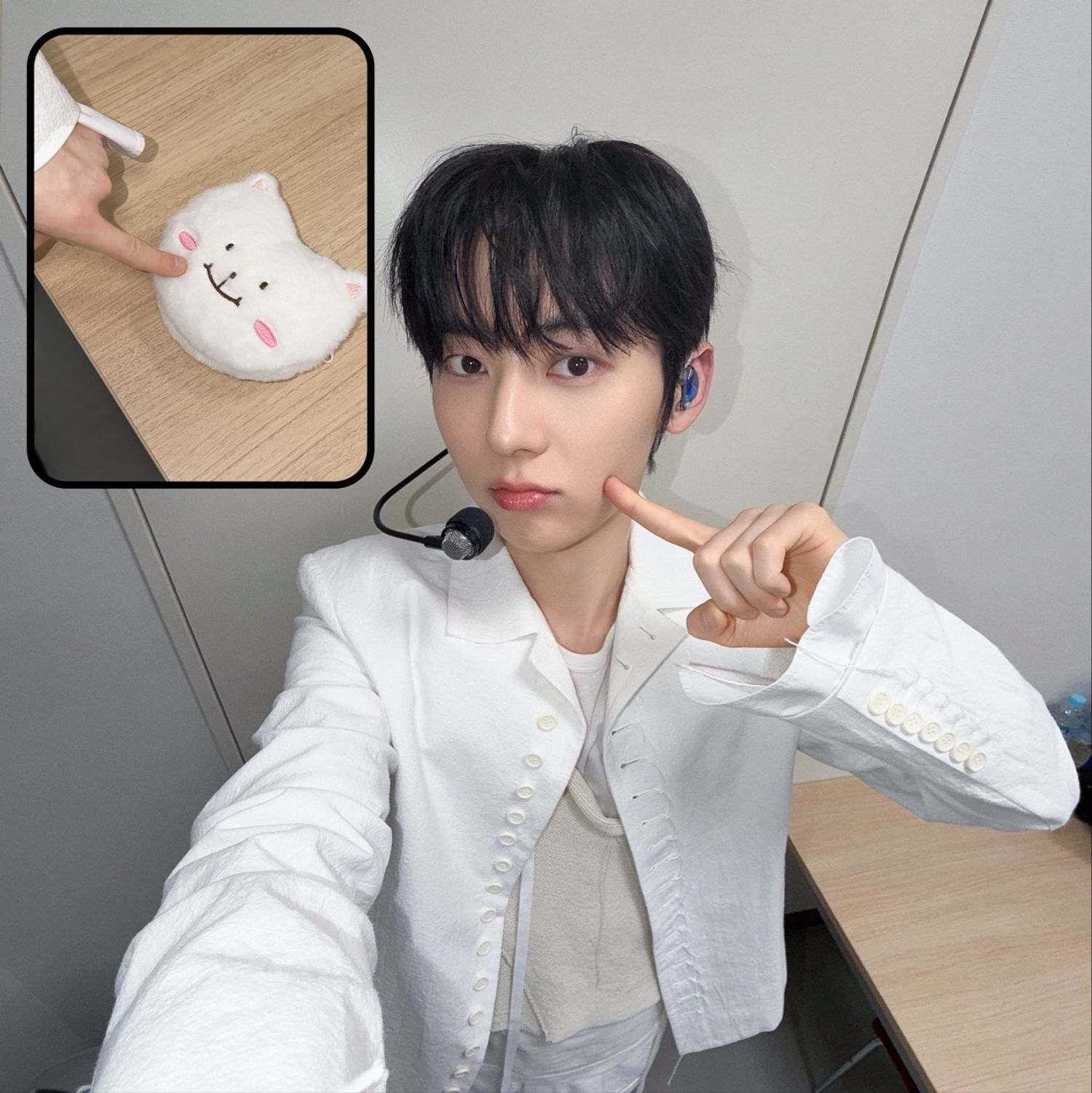 Recent activity shot of Hwang Minhyun