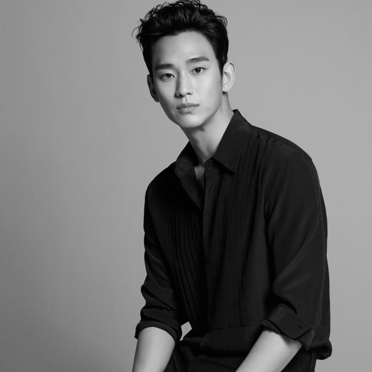 Behind-the-scenes cut of Kim Soohyun