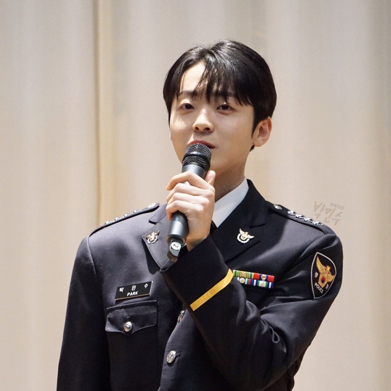 Behind-the-scenes cut of Park Minsu