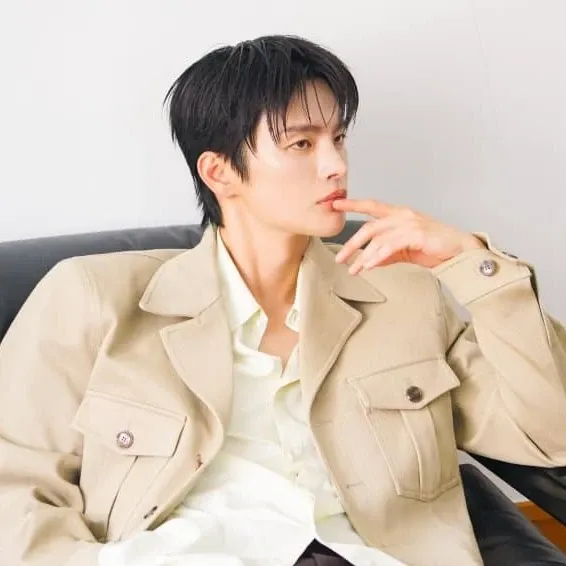 A moment captured by a fan of Seo Inguk