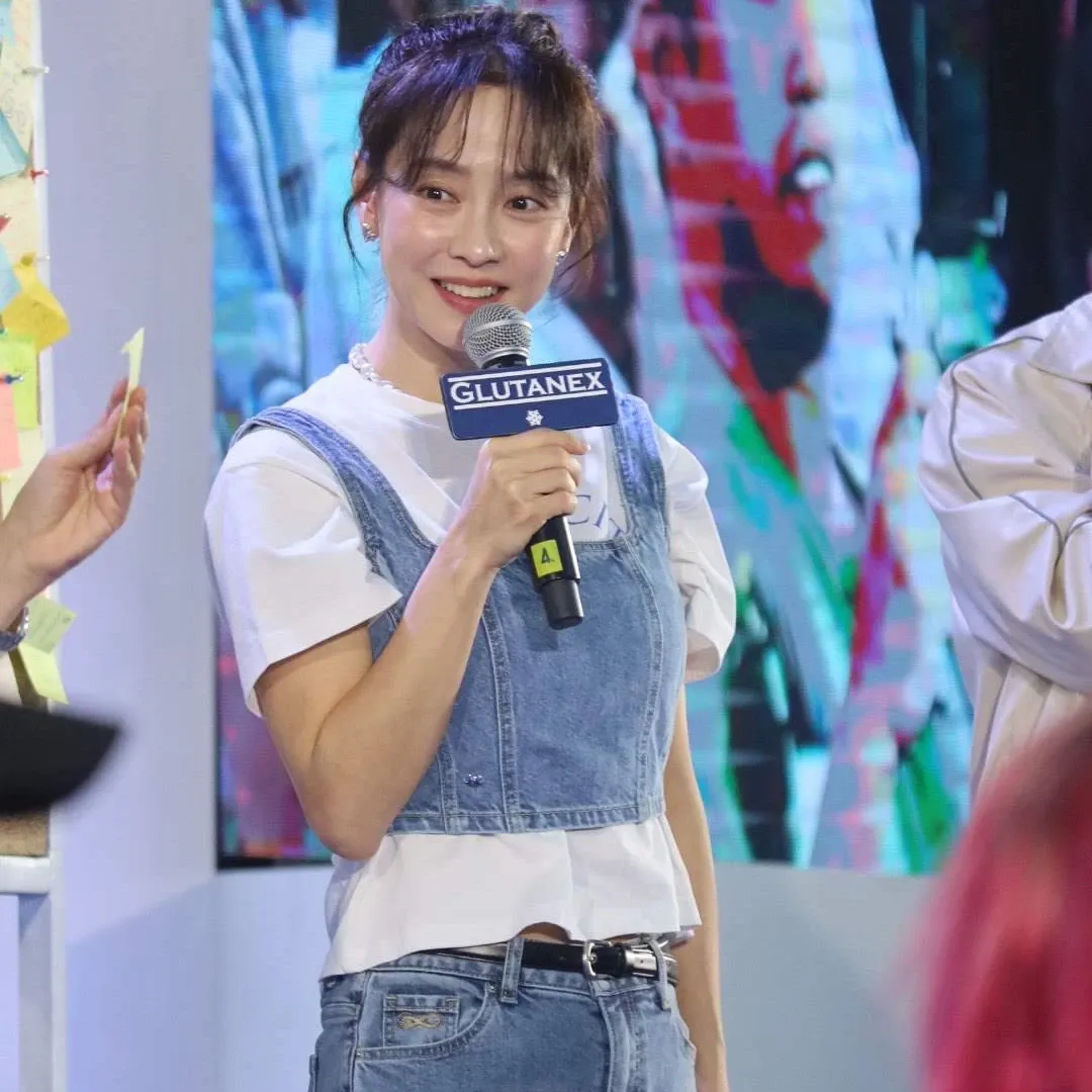 Foto kegiatan terbaru dari Song Jihyo