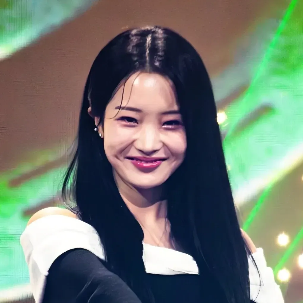 Latest photo of Kim Soyeon (2004)