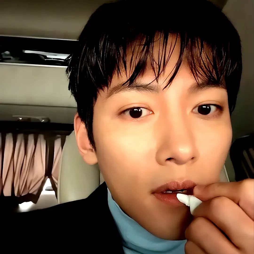 지창욱 최근 활동샷