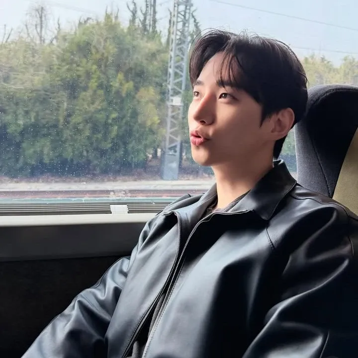 Behind-the-scenes cut of Lee Junho