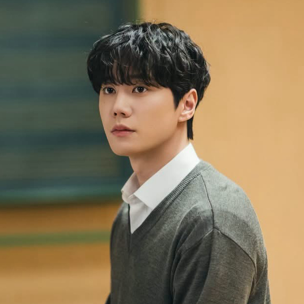 Latest photo of Lee Junyoung