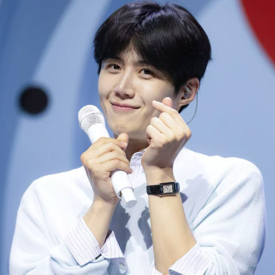 김선호의 최신 사진