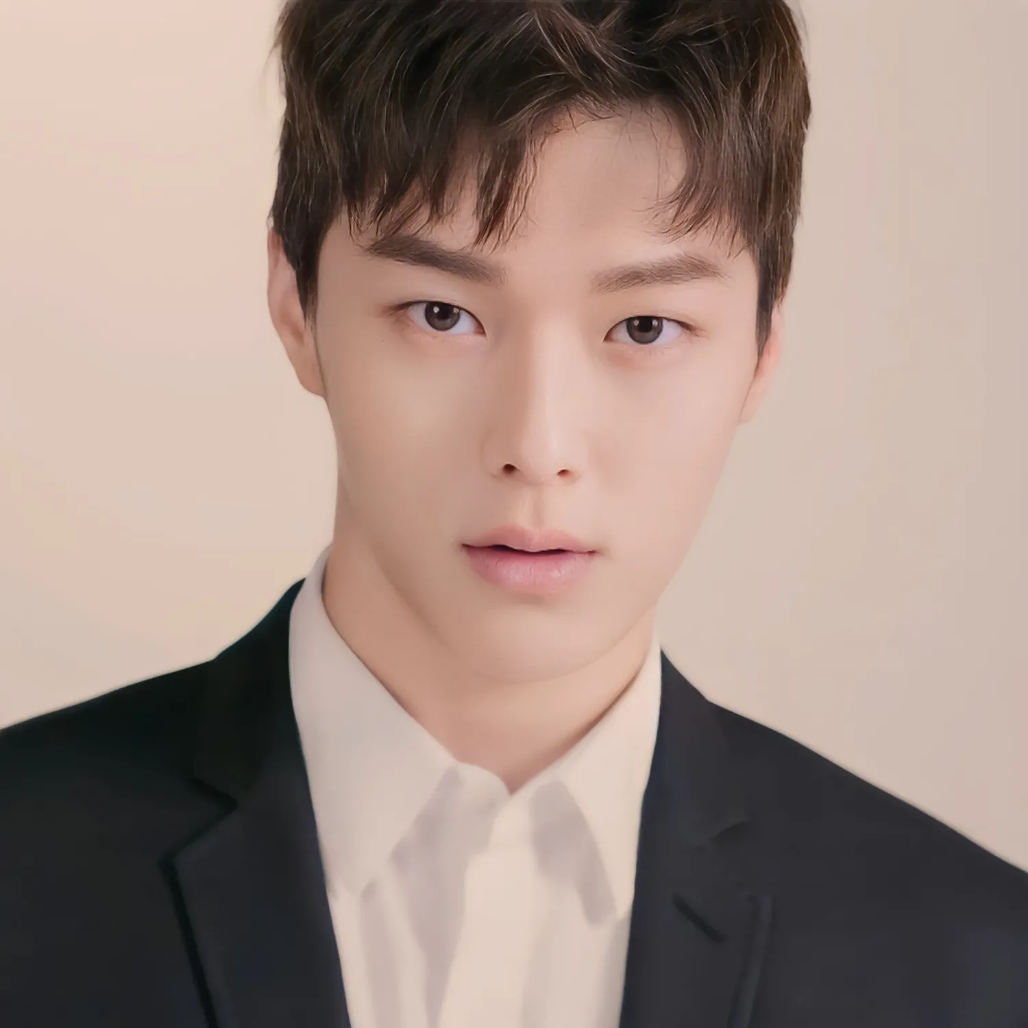 张基龙的最新照片