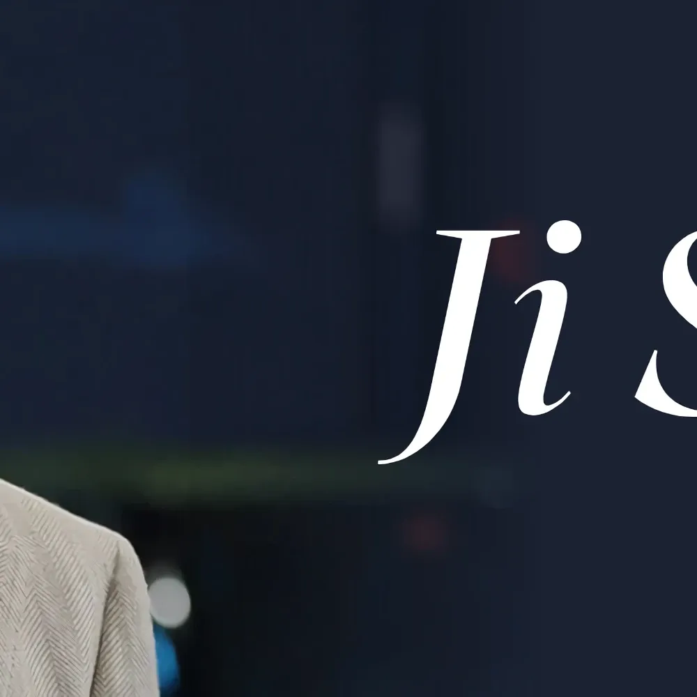 A moment captured by a fan of Ji Sung