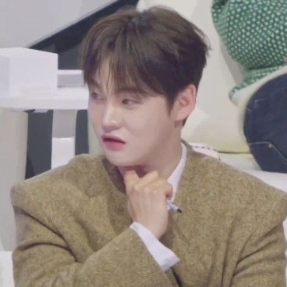 パク・ソジンの最近の活動ショット