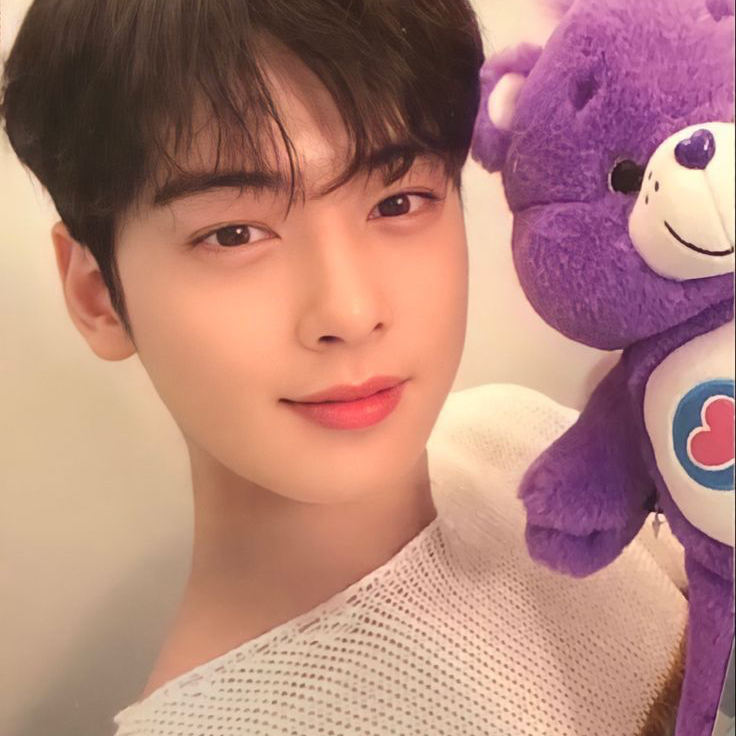 Latest photo of Cha Eunwoo