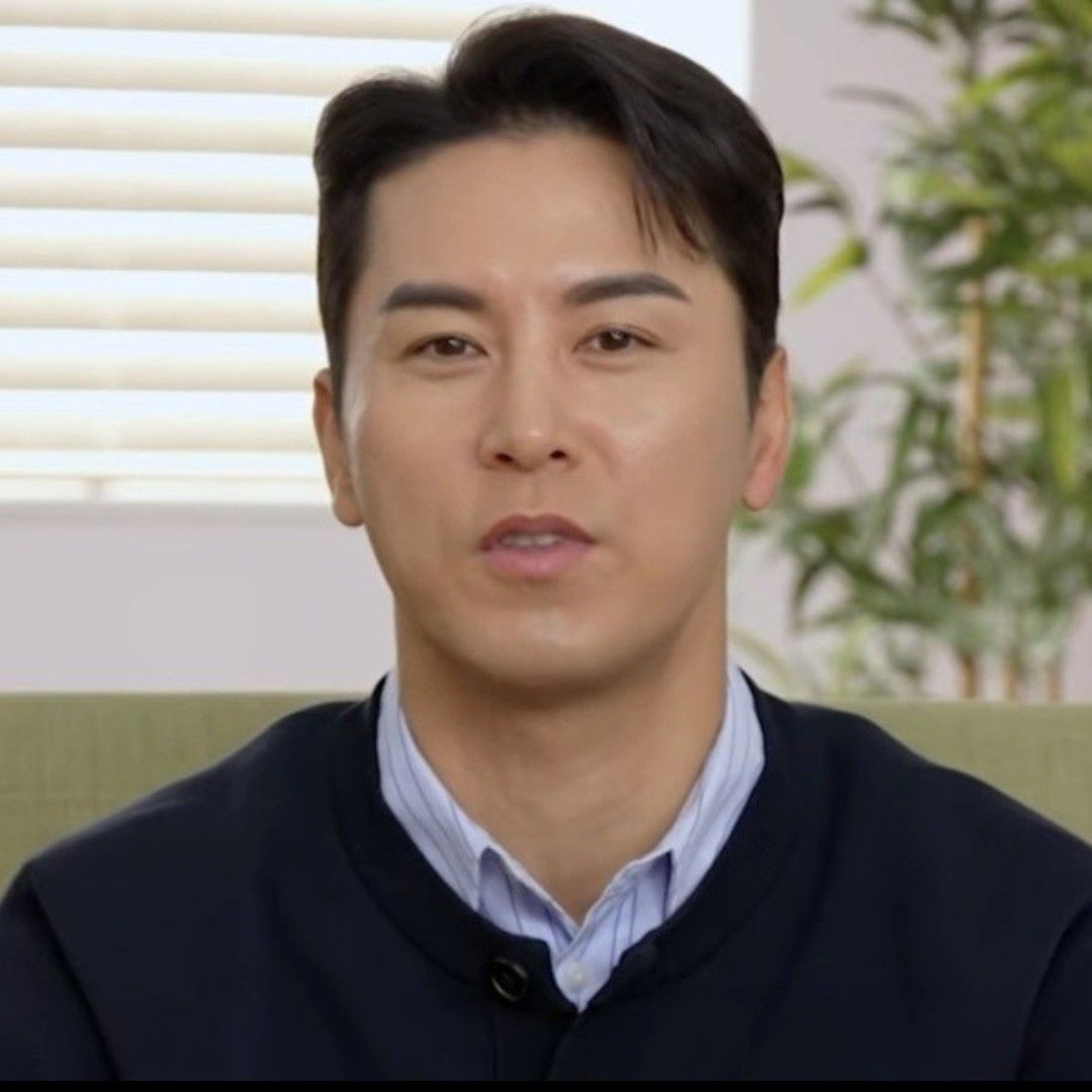 チャン・ミンホの最近の活動ショット