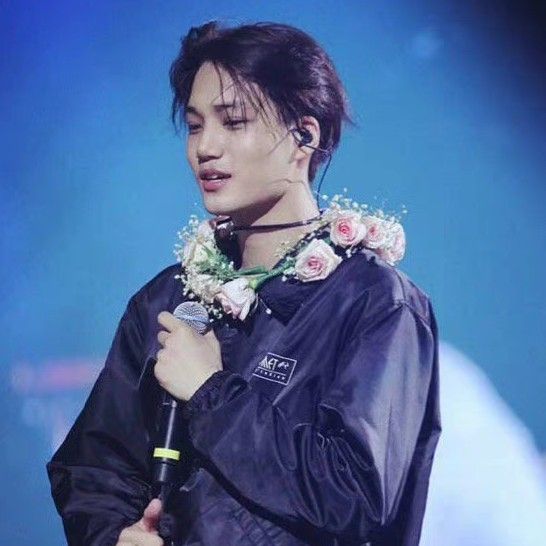 A moment captured by a fan of KAI