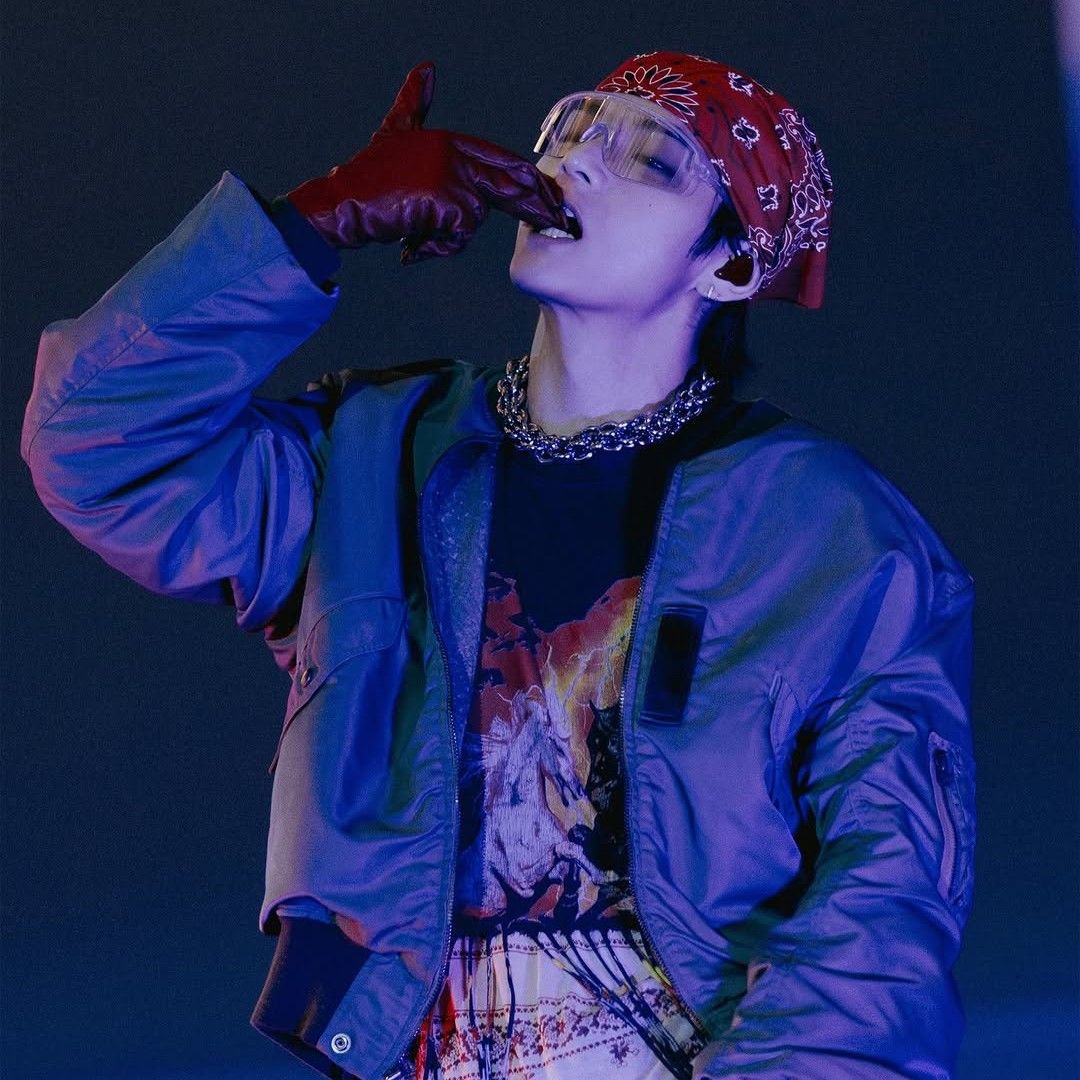 김태형 (뷔)의 비하인드 컷