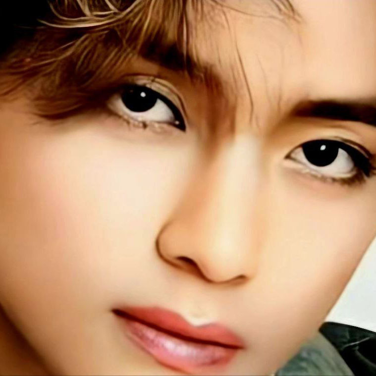 Recent activity shot of Kim Taehyung (V)