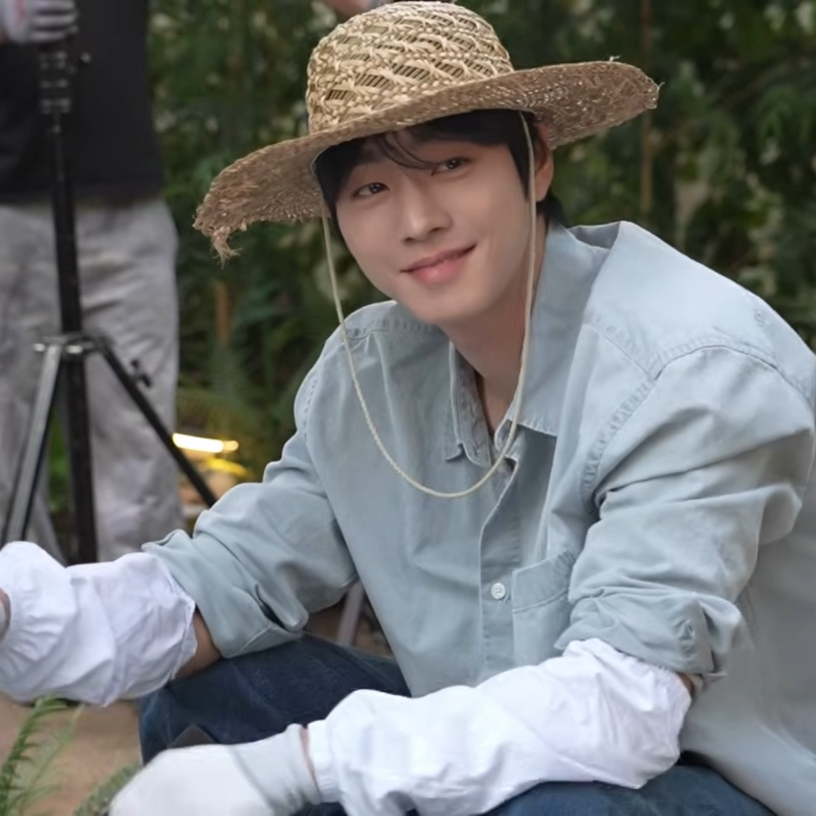 粉丝拍下的安孝燮瞬间