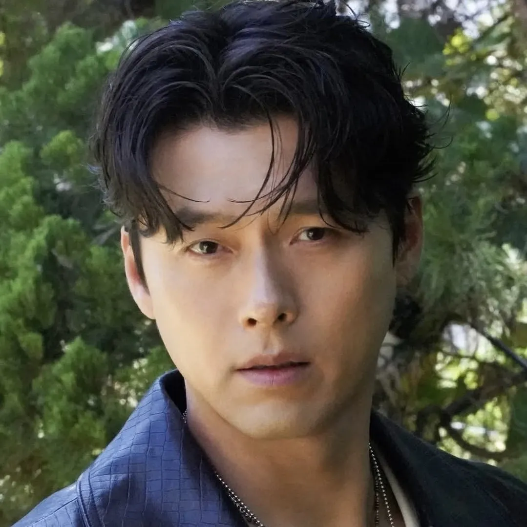 Momen yang diabadikan oleh penggemar Hyun Bin