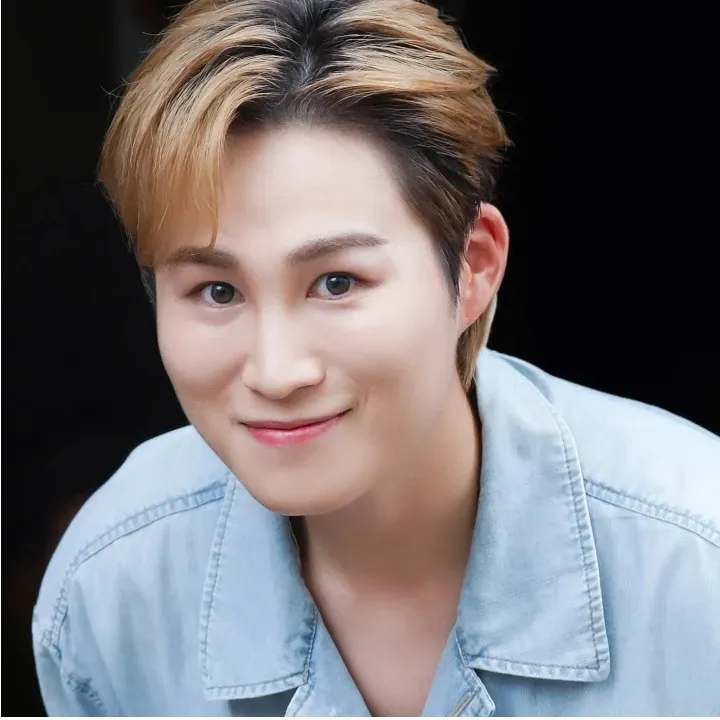 김희재의 비하인드 컷