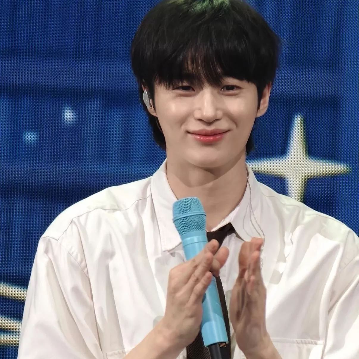 Cuplikan di balik layar dari Byeon Wooseok
