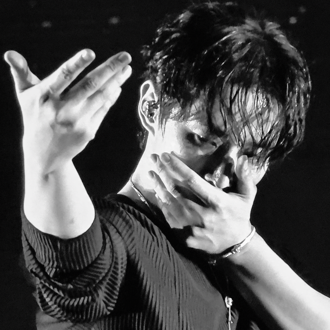 Behind-the-scenes cut of Lee Junho