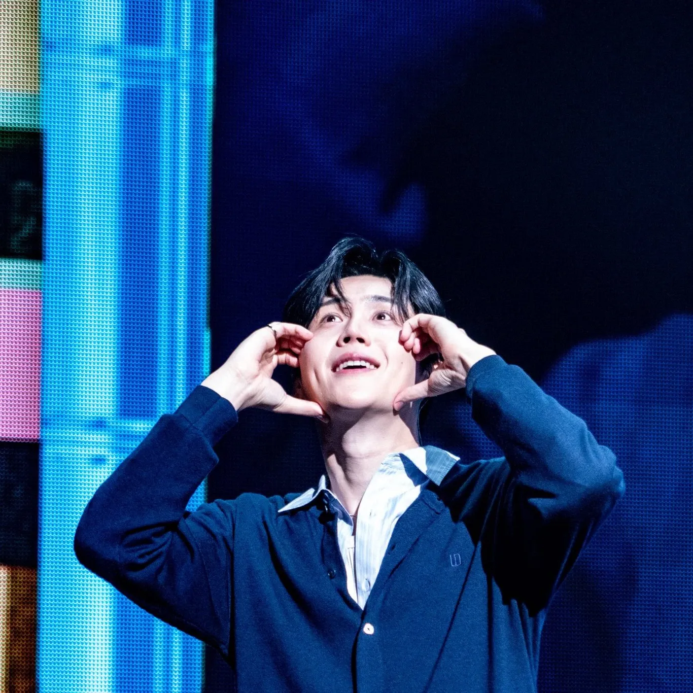 Behind-the-scenes cut of Kim Seonho