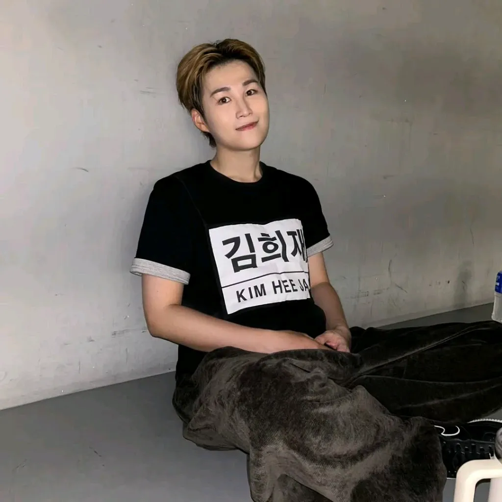 김희재의 비하인드 컷