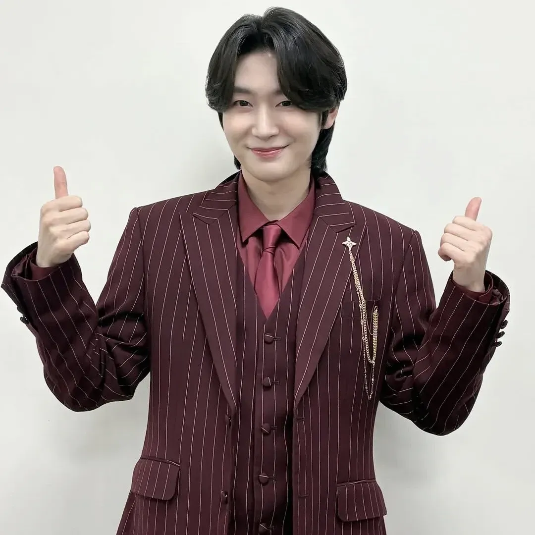 Latest photo of Kim Yongbin