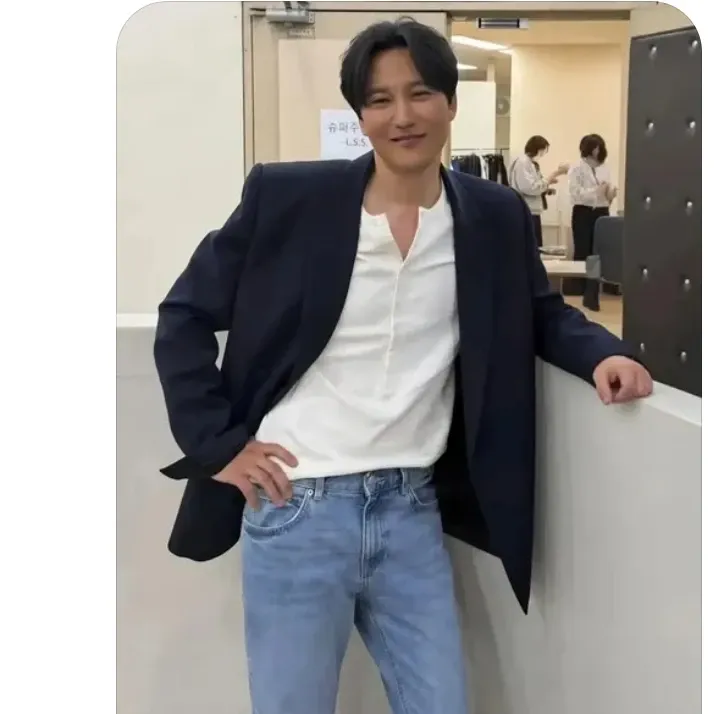 Recent activity shot of Kim Namgil