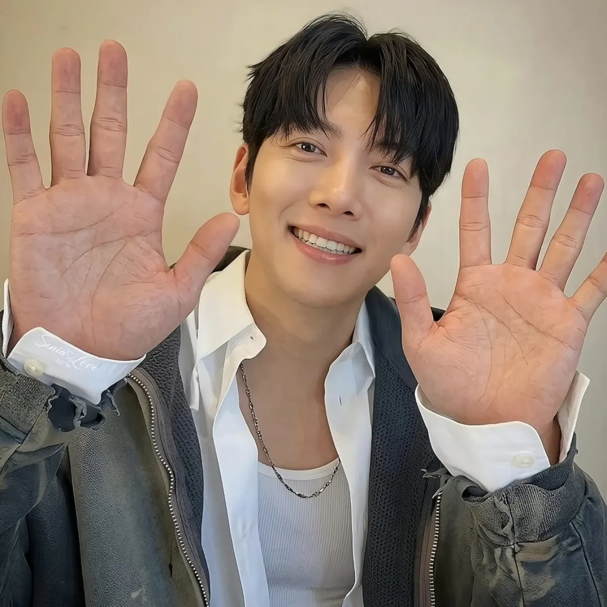 池昌旭的最新照片