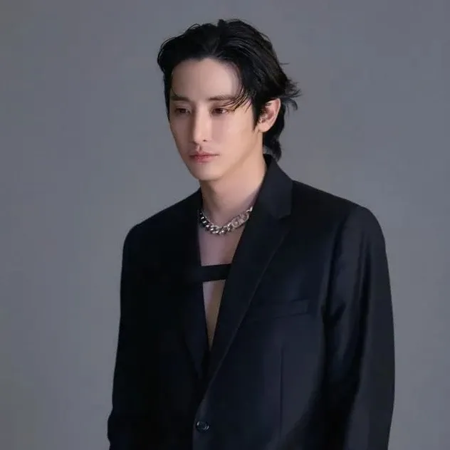 A moment captured by a fan of Lee Soohyuk
