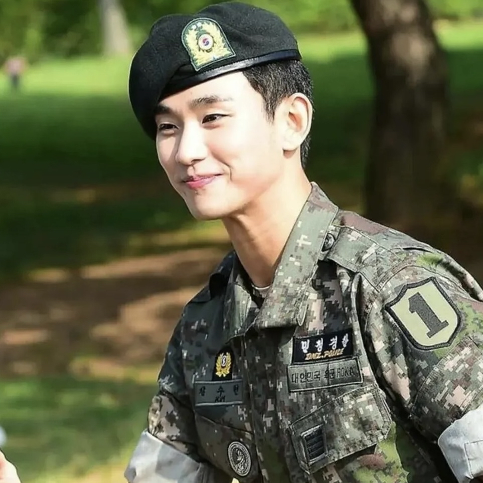 A moment captured by a fan of Kim Soohyun