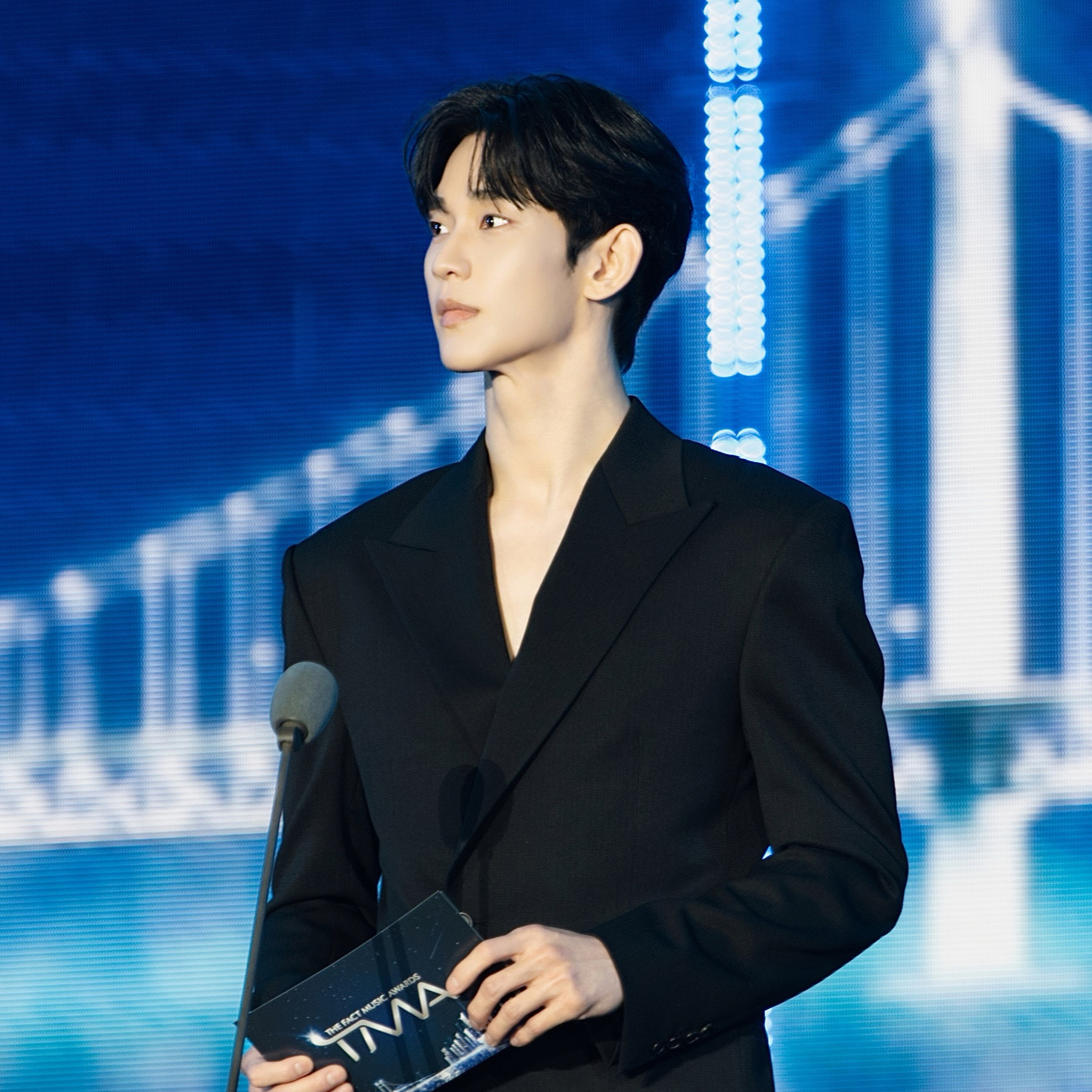 Recent activity shot of Kim Soohyun