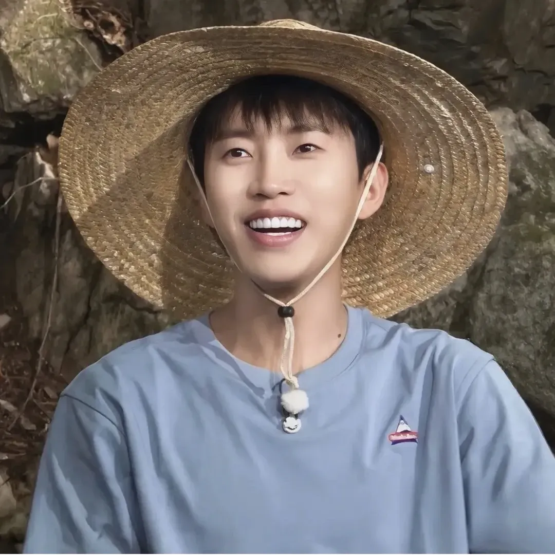 임영웅의 비하인드 컷