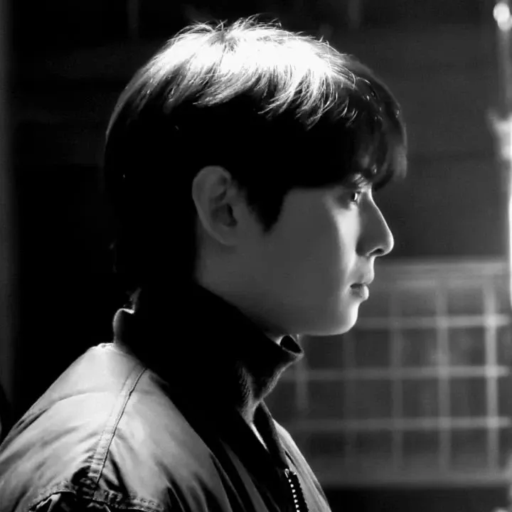 Recent activity shot of Cha Eunwoo