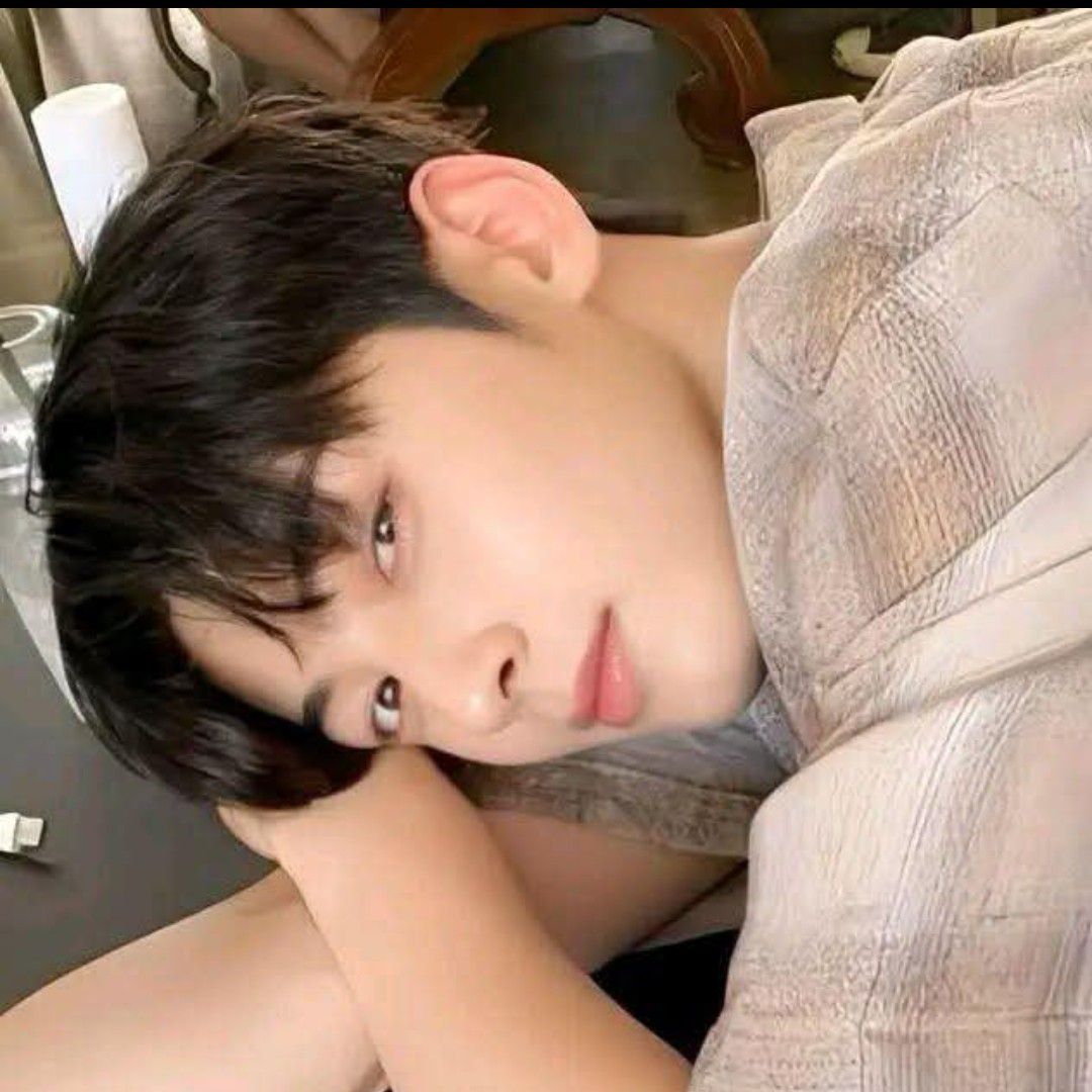 Cuplikan di balik layar dari Cha Eunwoo