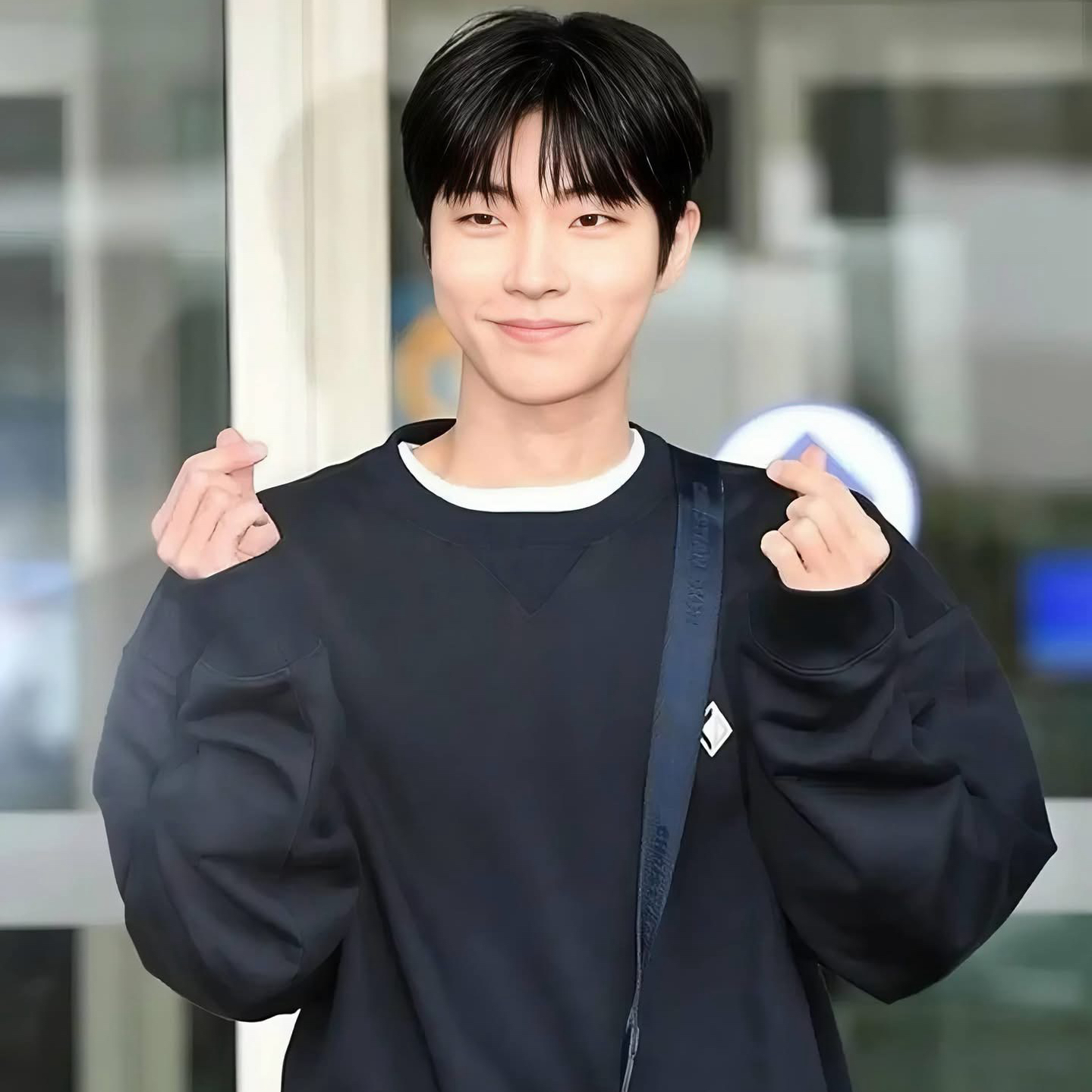 황인엽 최근 활동샷