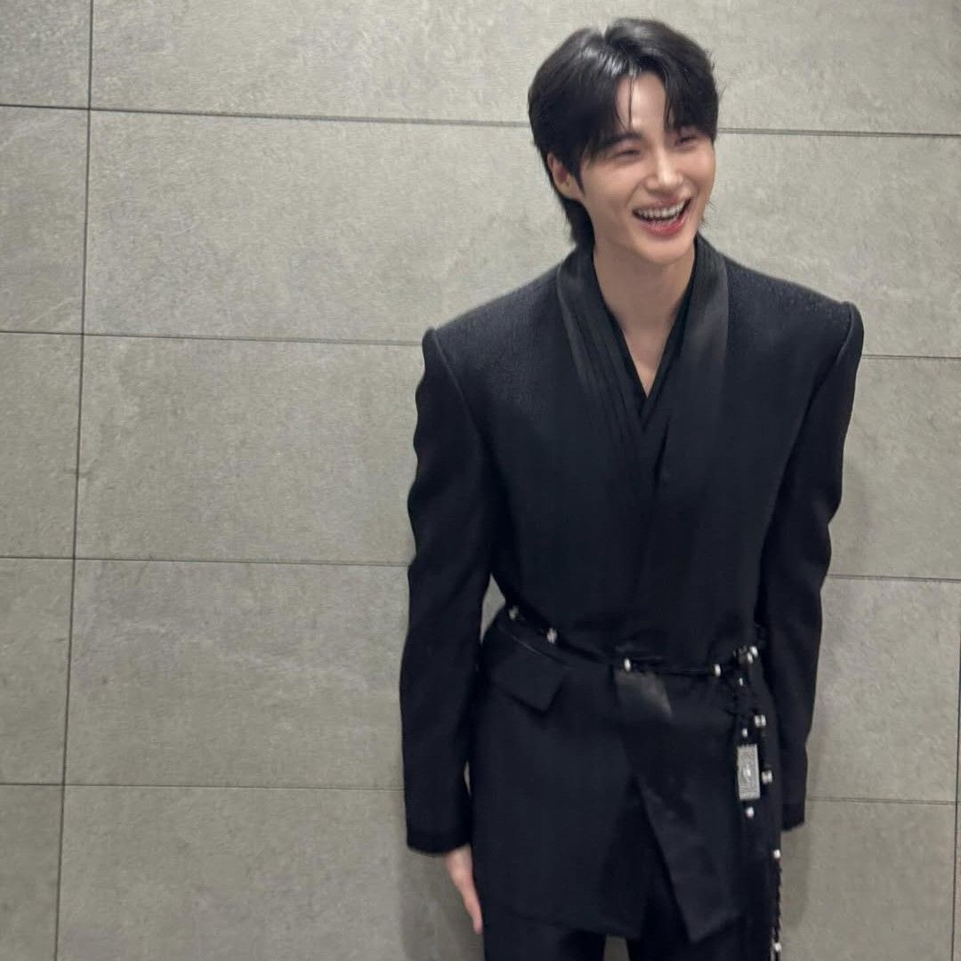 邊佑錫的最新照片