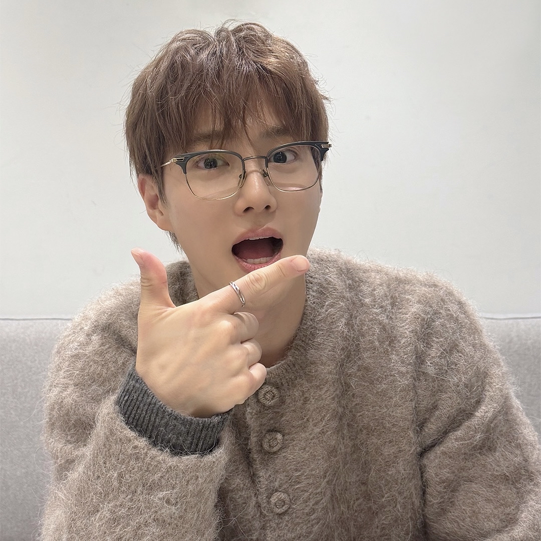 A moment captured by a fan of Suho