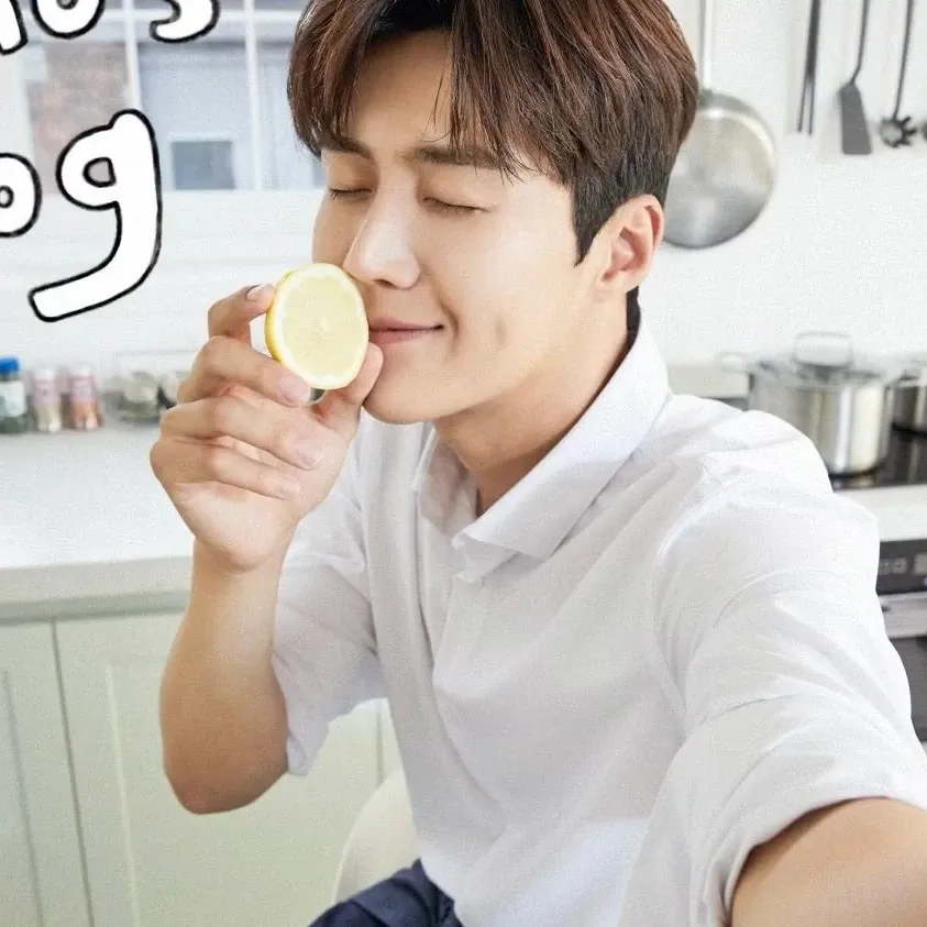 A moment captured by a fan of Kim Seonho