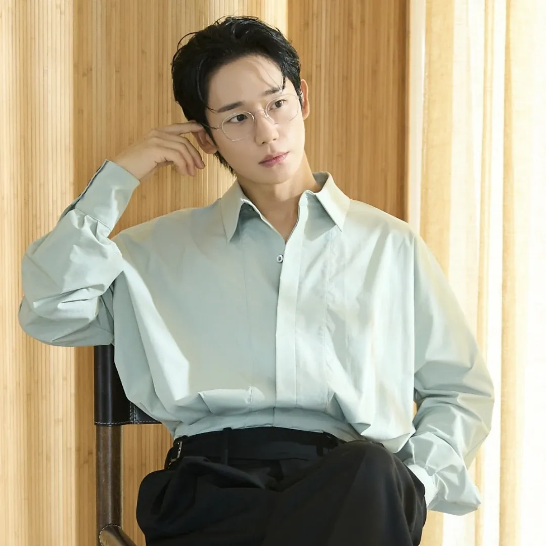 Latest photo of Jung Haein