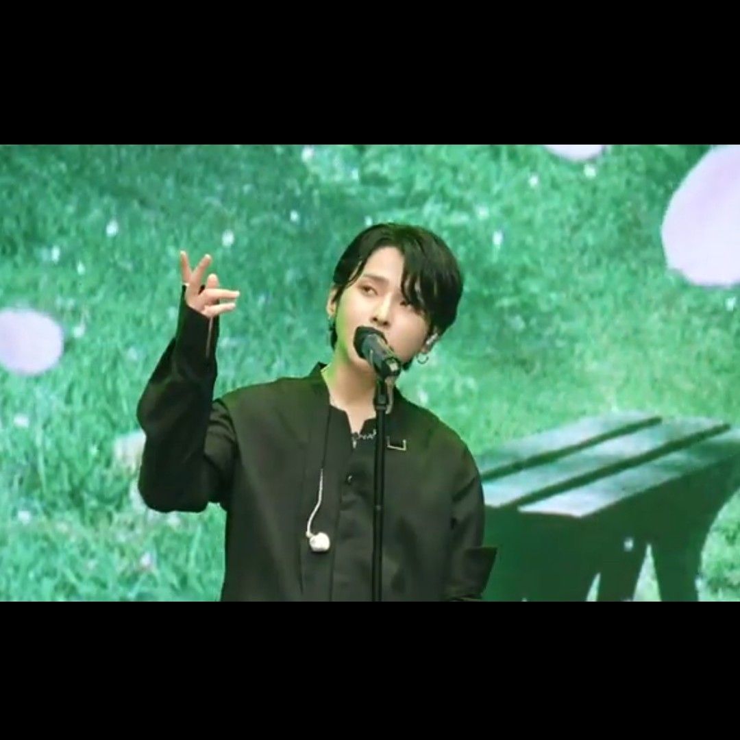 Latest photo of Seong Ri