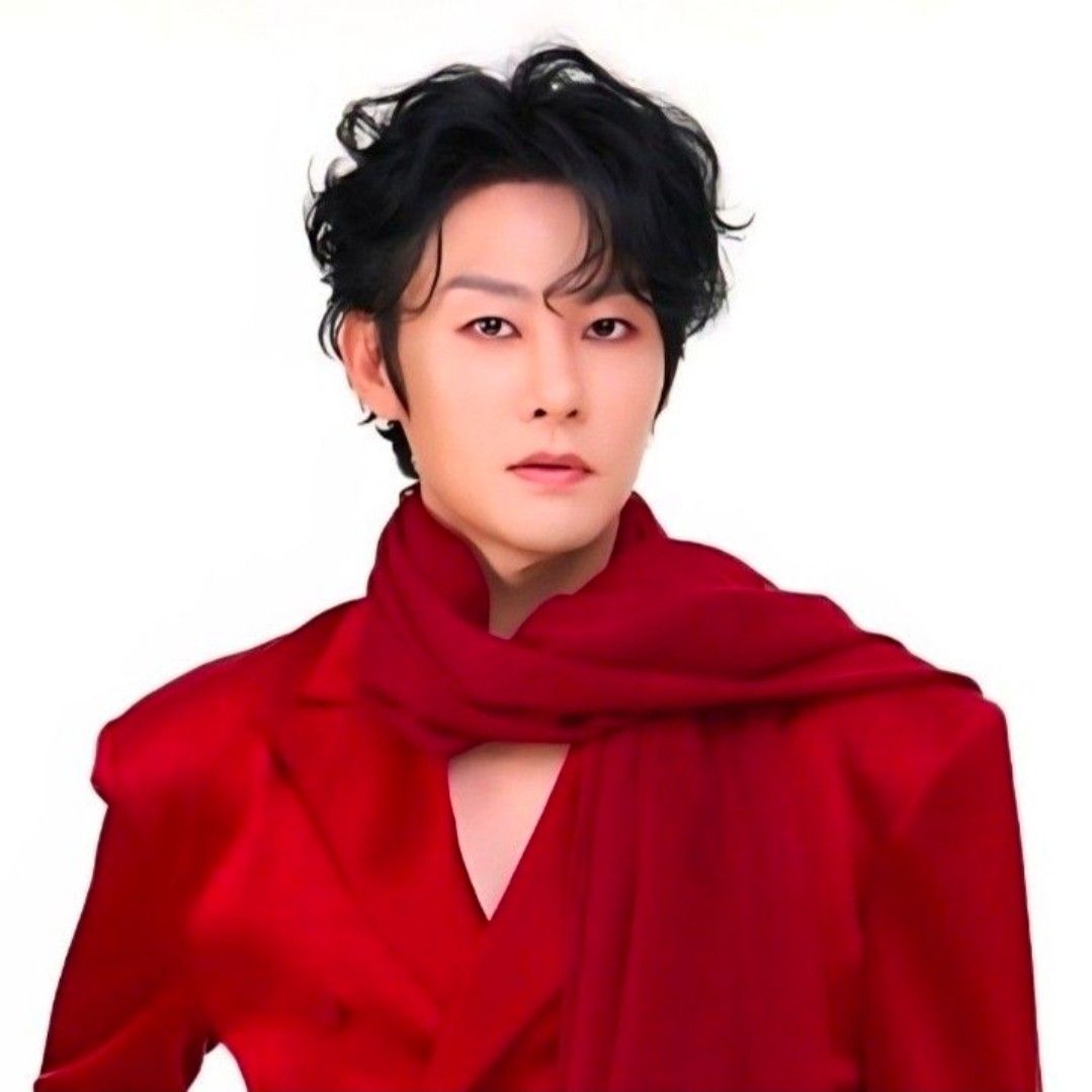 Behind-the-scenes cut of Kang Moonkyung